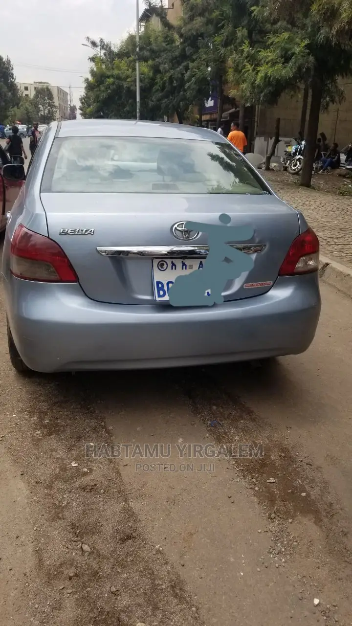 Toyota Yaris 2010 Blue