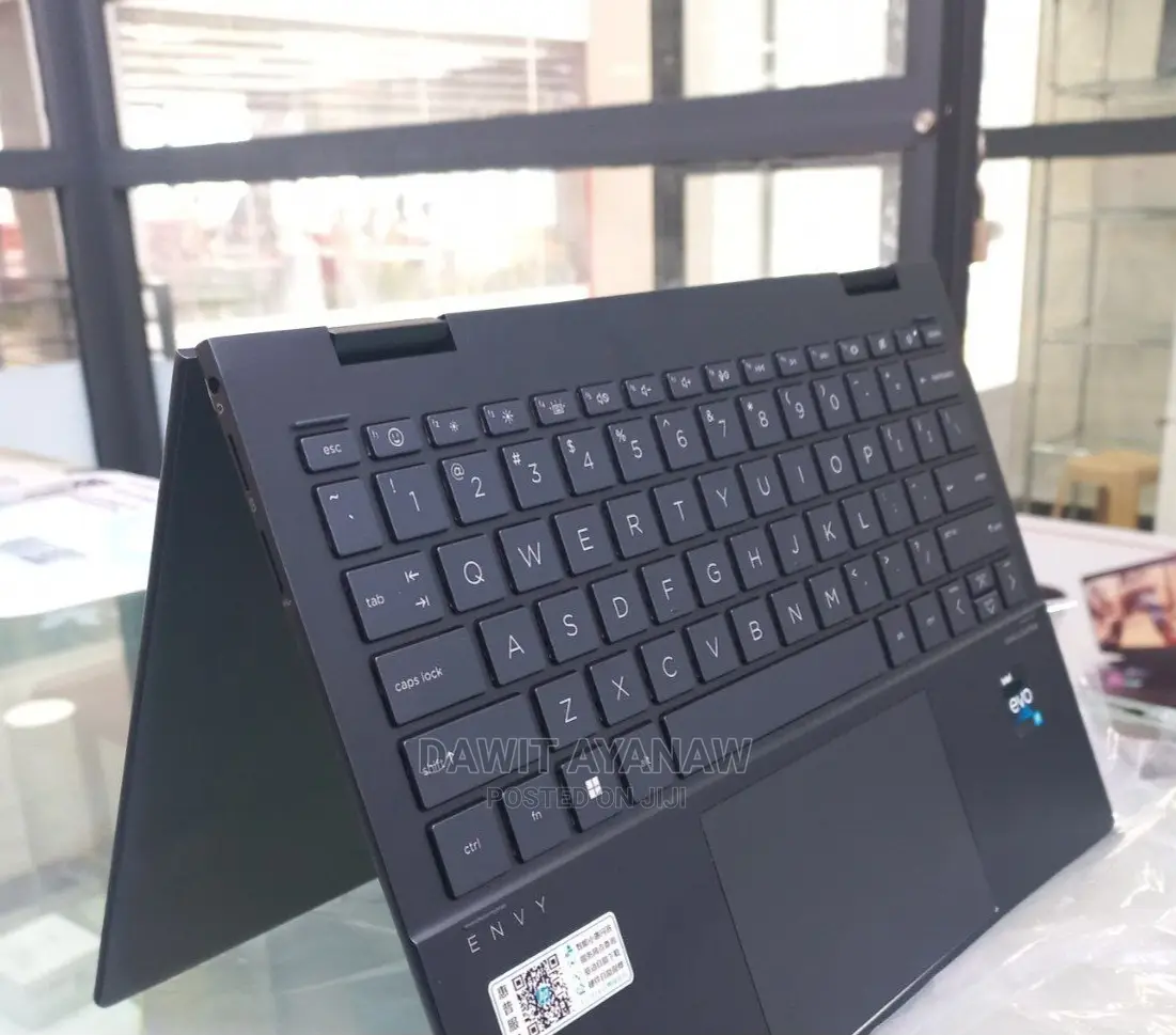 New Laptop HP Envy 13 16GB Intel Core I7 SSD 1T