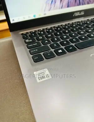 New Laptop Asus VivoBook E403NA 8GB Intel Core I3 SSD 256GB