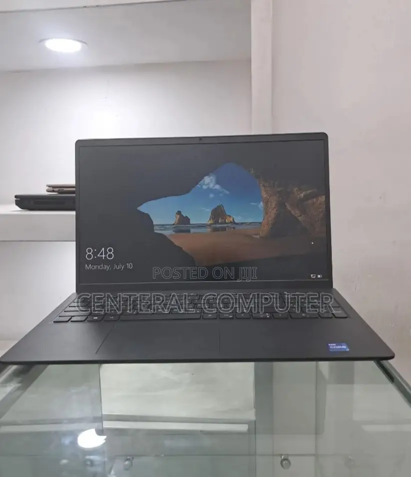 New Laptop Dell Vostro 3500 16GB Intel Core I7 HDD 1T