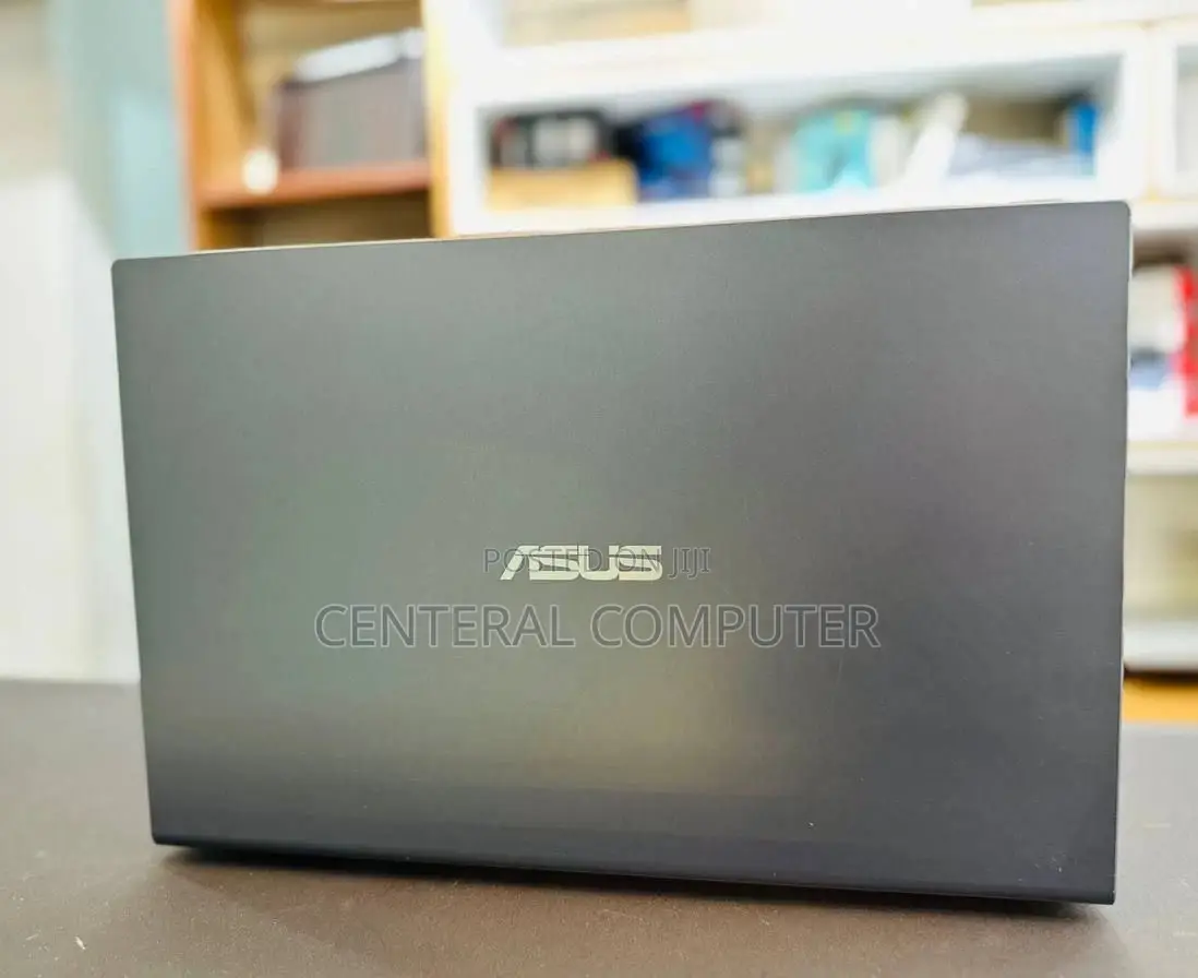 New Laptop Asus VivoBook S13 S330UN 8GB Intel Core I3 SSD 256GB