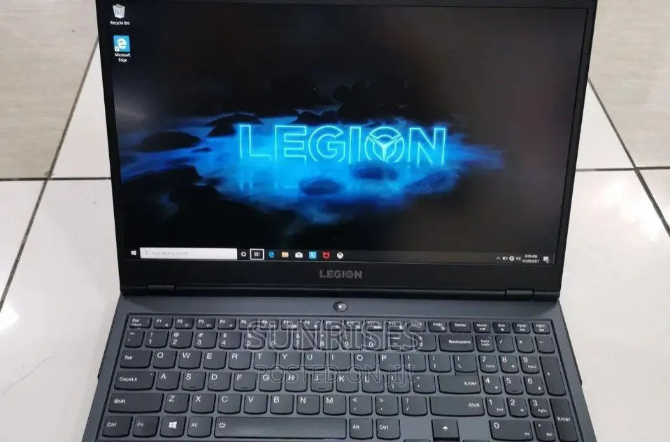 New Laptop Lenovo Legion 5 8GB AMD Ryzen 5 SSD 256GB