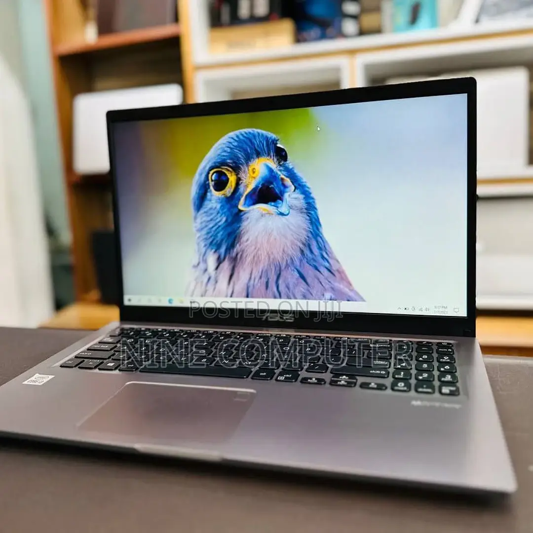 New Laptop Asus VivoBook 15 X505BA 8GB Intel Core I3 SSD 256GB