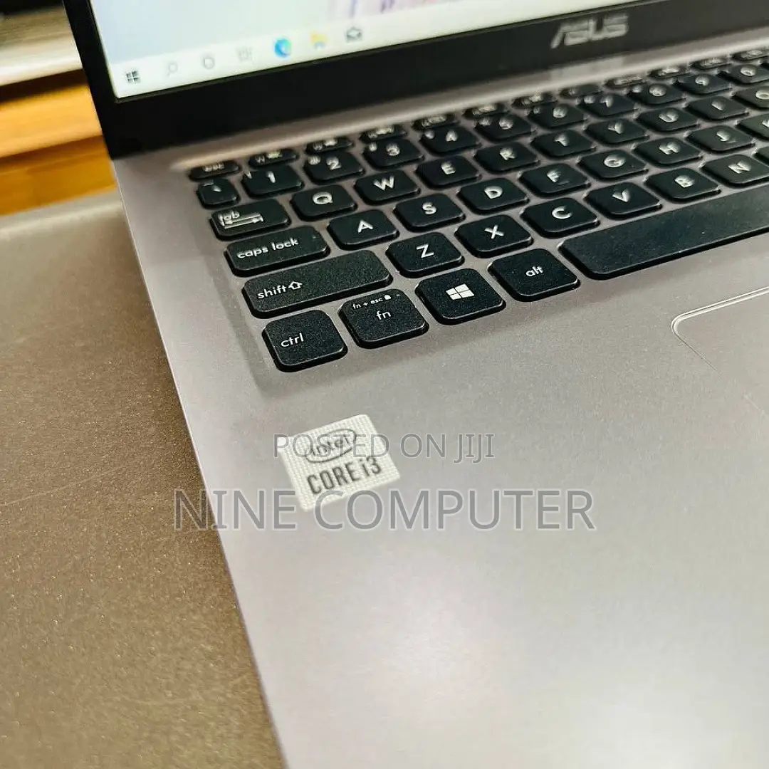 New Laptop Asus VivoBook 15 X505BA 8GB Intel Core I3 SSD 256GB