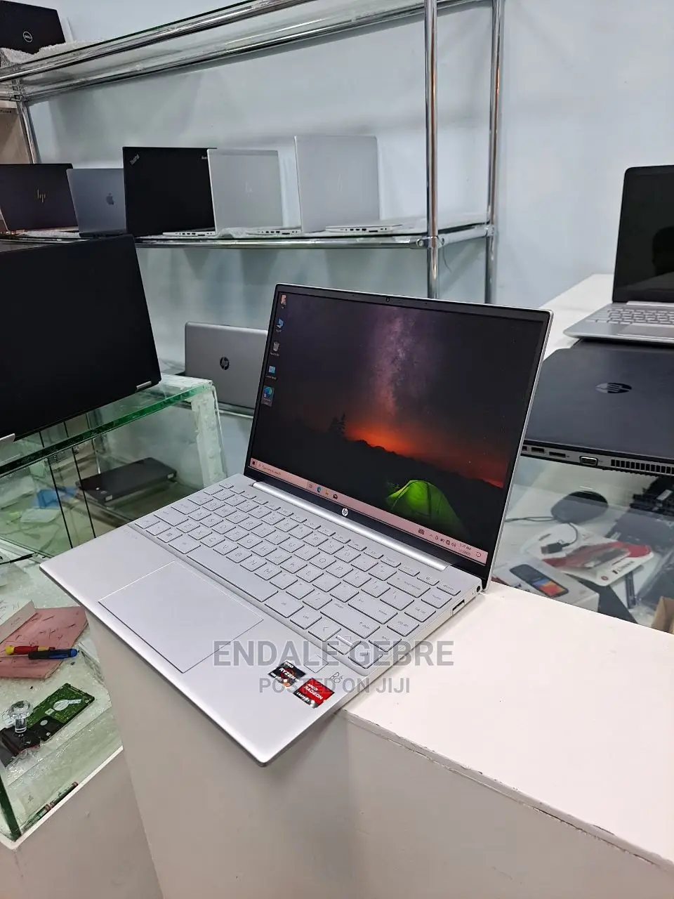 New Laptop HP Pavilion 10 16GB AMD Ryzen 7 SSD 1T