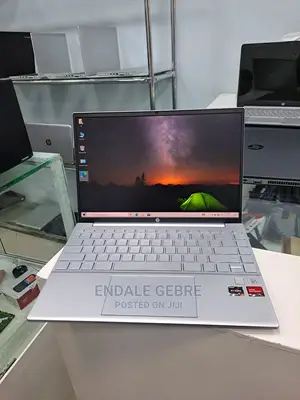 New Laptop HP Pavilion 10 16GB AMD Ryzen 7 SSD 1T
