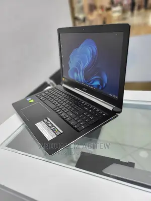 New Laptop Acer Aspire 5 8GB Intel Core I5 SSHD (Hybrid) 1T