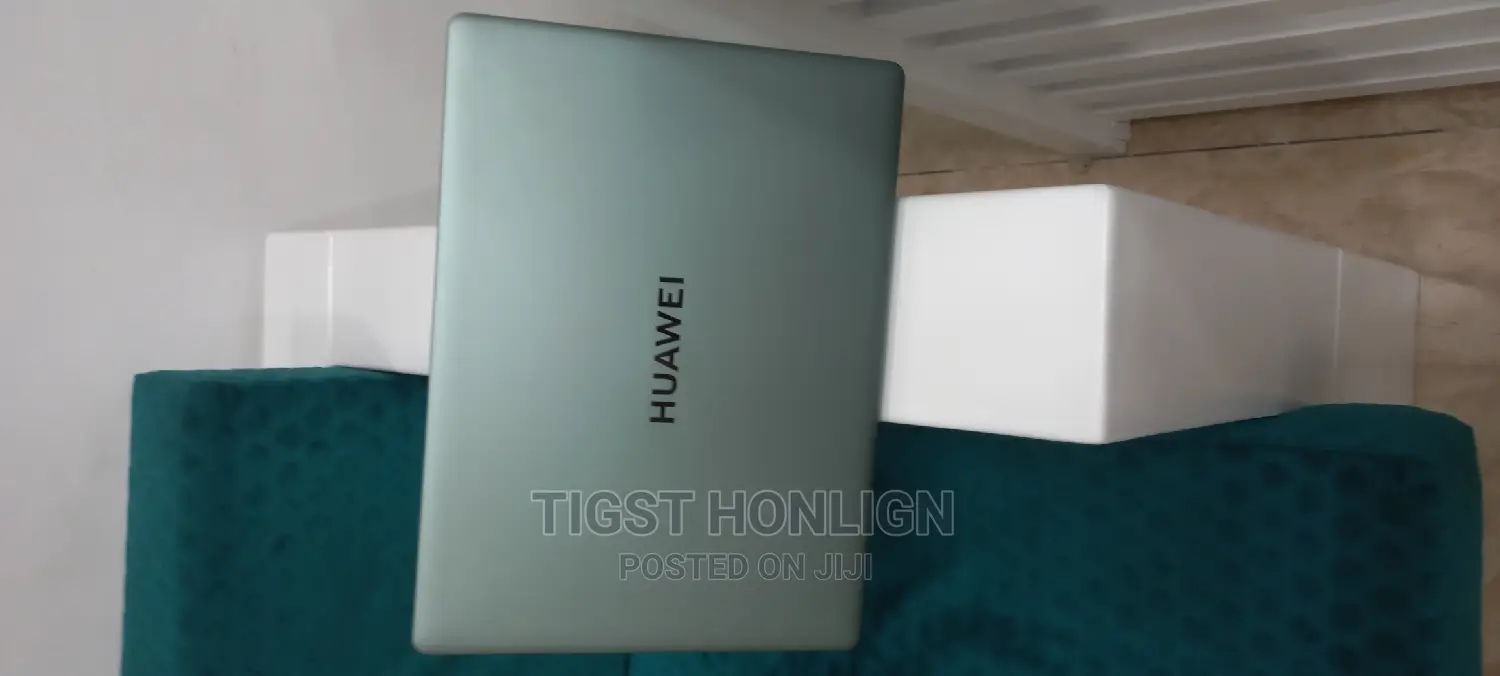 New Laptop Huawei MateBook HZ-W19 16GB Intel Core I7 SSD 512GB