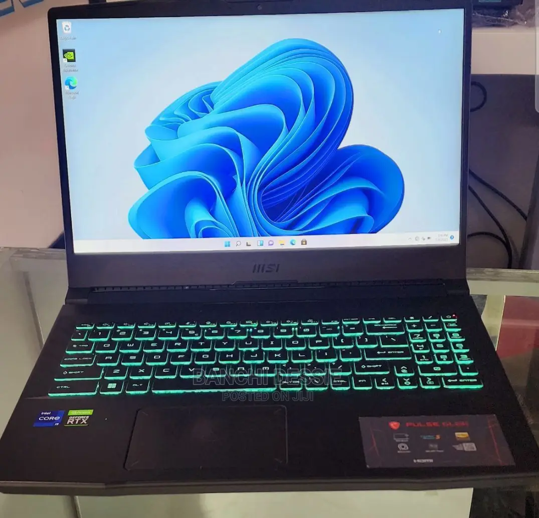 New Laptop MSI Pulse GL66 16GB Intel Core I9 SSD 1T