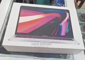 Photo - New Laptop Apple MacBook Pro M1 8GB Intel Core I7 SSD 256GB