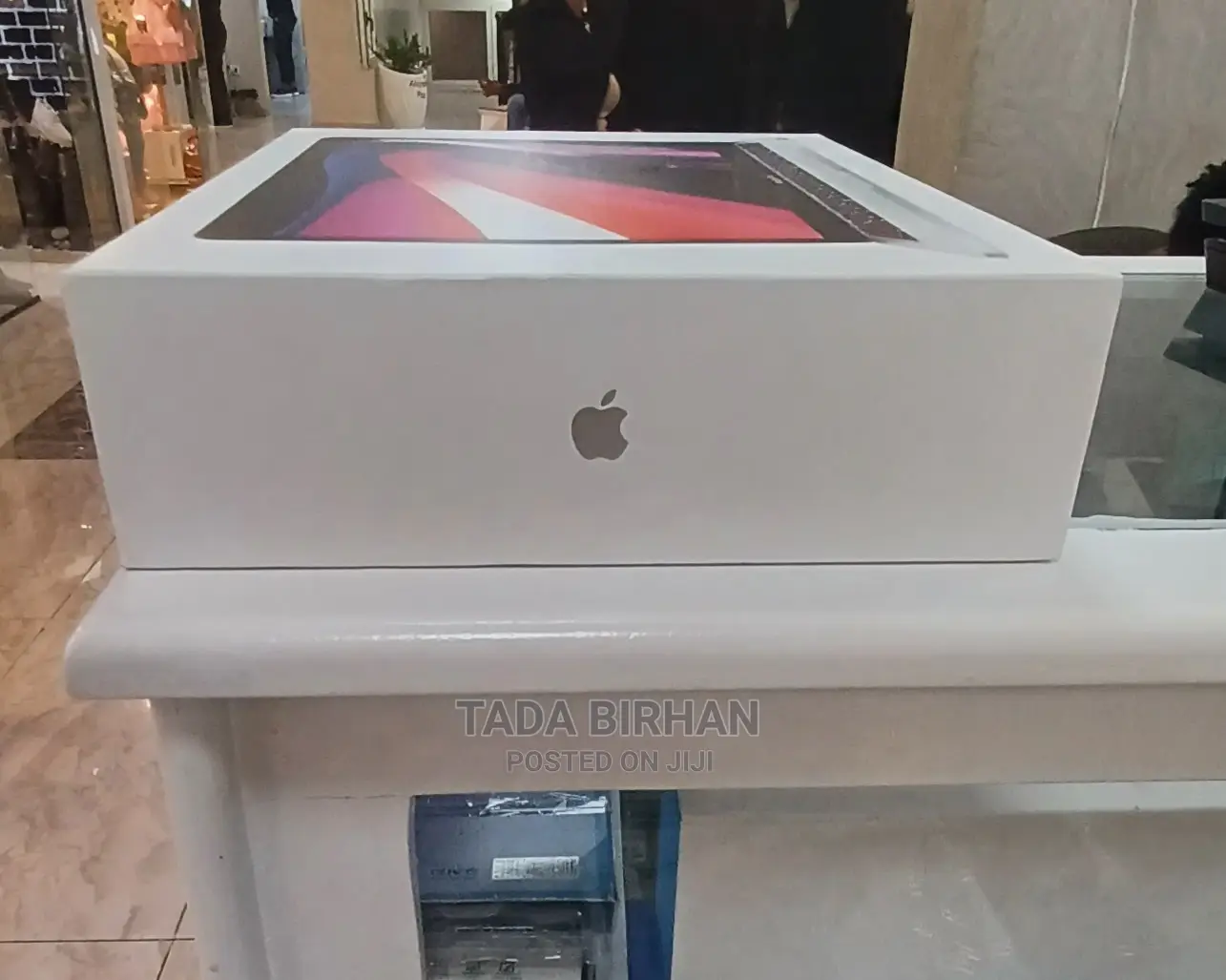 New Laptop Apple MacBook Pro M1 8GB Intel Core I7 SSD 256GB