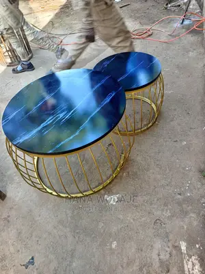 Photo - Canetr Table