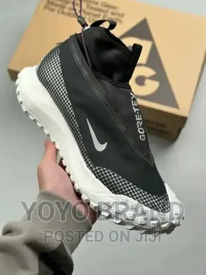 Photo - Nike Acg Orginal