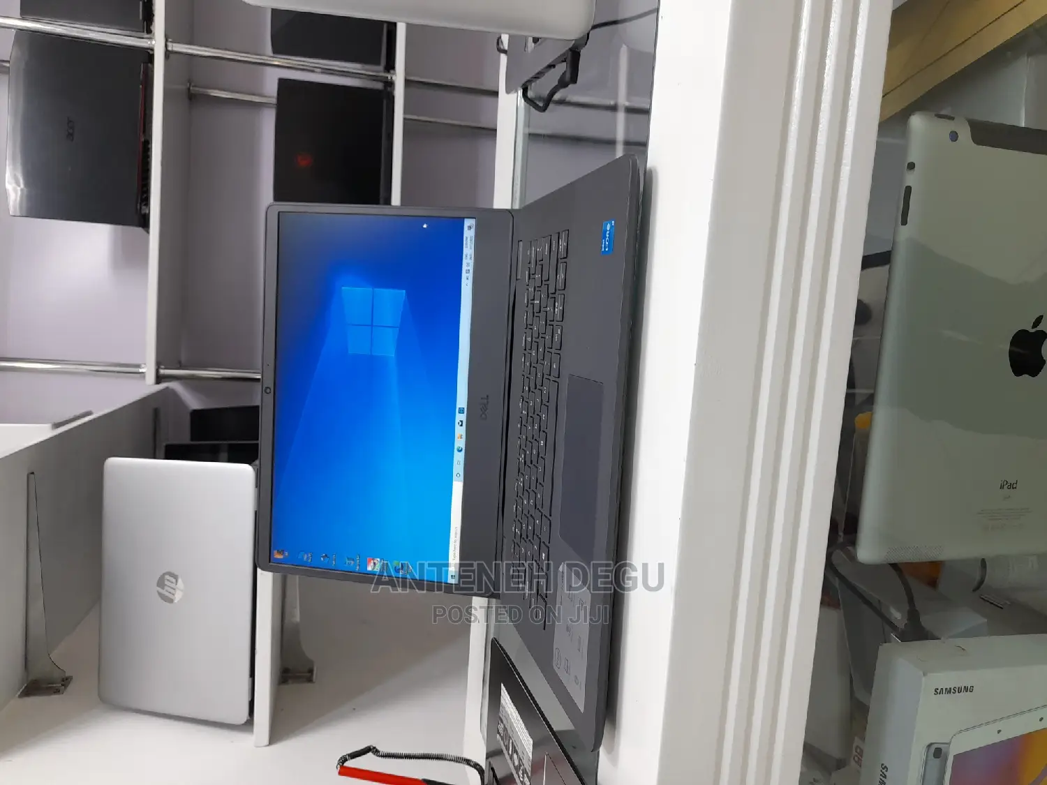 New Laptop Dell Vostro 3400 8GB Intel Core I3 SSD 256GB