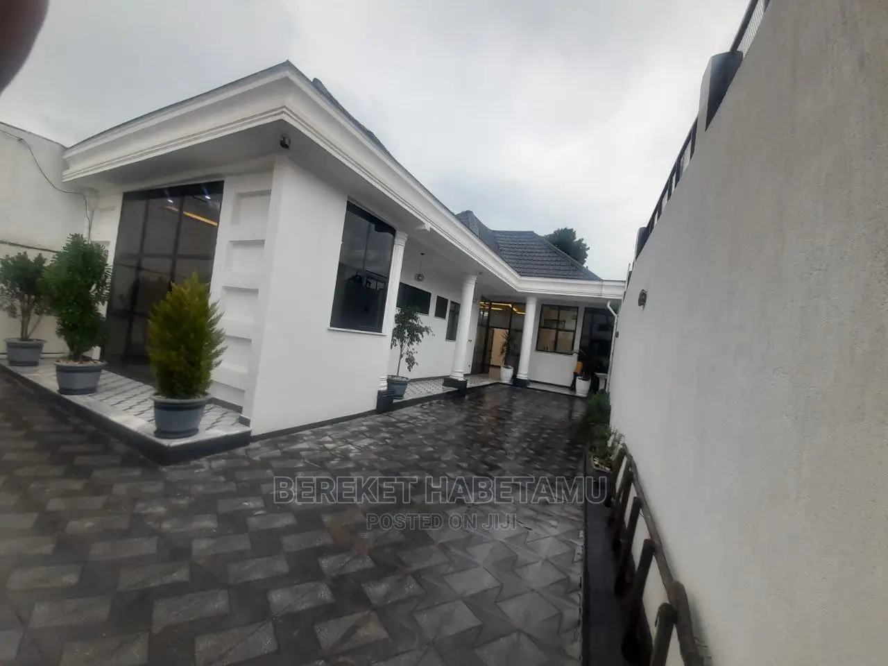 3bdrm House in ጎፋ, Nifas Silk-Lafto for sale