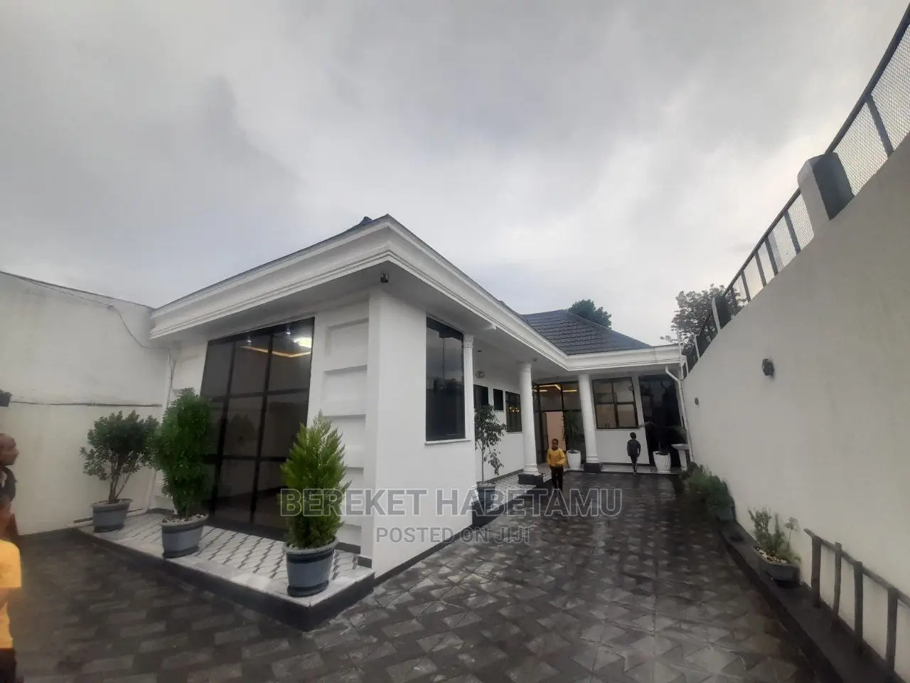 3bdrm House in ጎፋ, Nifas Silk-Lafto for sale