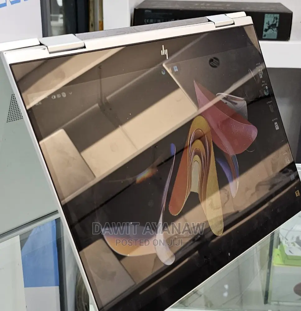 New Laptop HP Envy 15 8GB Intel Core I5 SSD 512GB