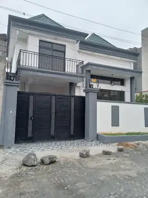 6bdrm House in ላፍቶ, Nifas Silk-Lafto for sale