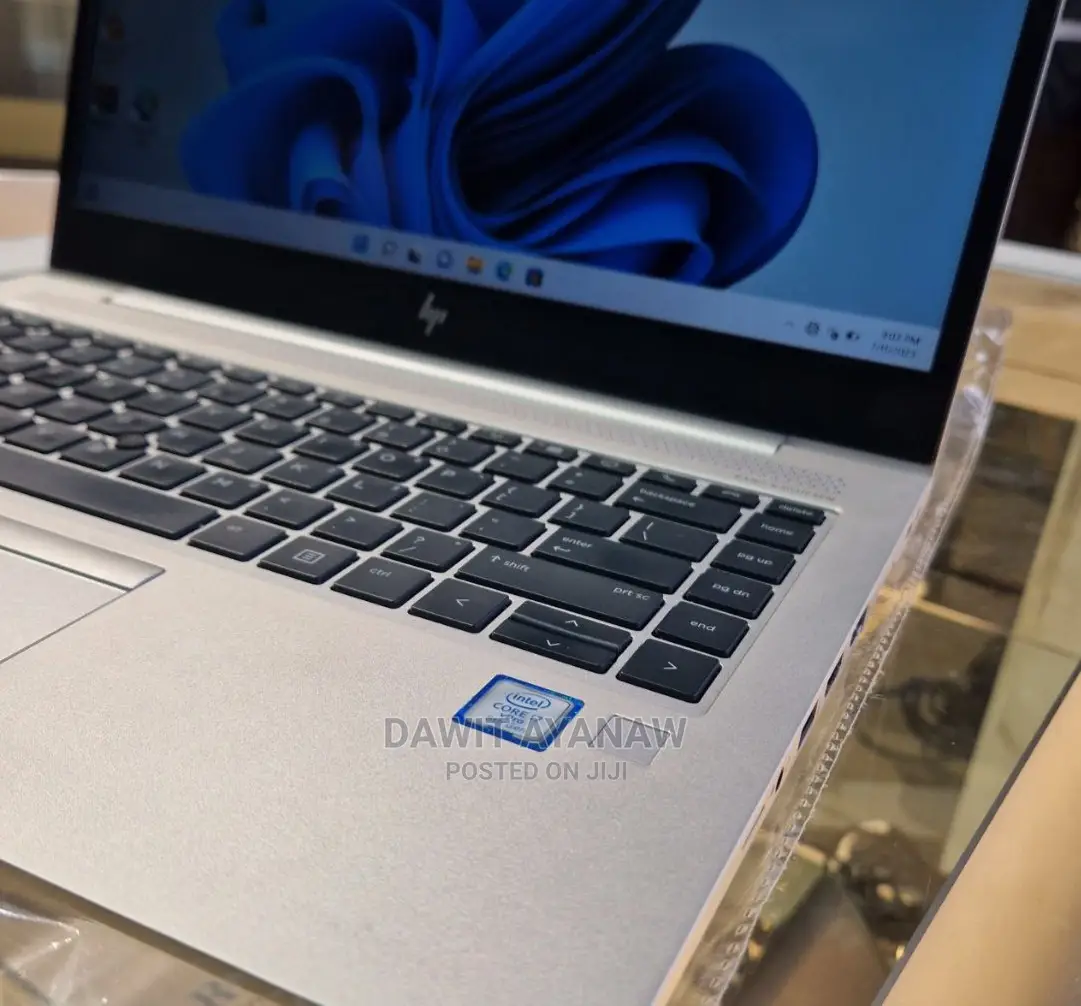 New Laptop 8GB Intel Core I7 SSD 512GB