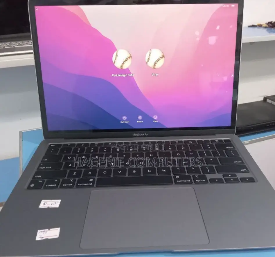 New Laptop Apple MacBook Air 2020 M1 8GB Apple M1 SSD 256GB