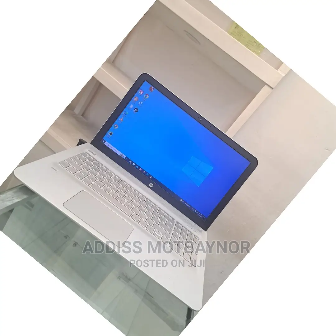 New Laptop HP Envy X360 12GB Intel Core I5 SSD 1T