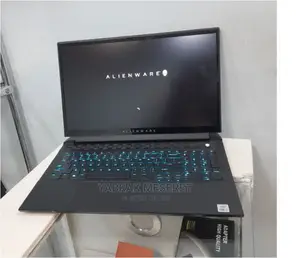 New Laptop Alienware M17x R2 32GB Intel Core I7 SSD 1T