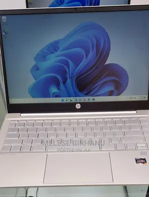 New Laptop HP Pavilion 14 16GB AMD Ryzen 7 SSD 512GB