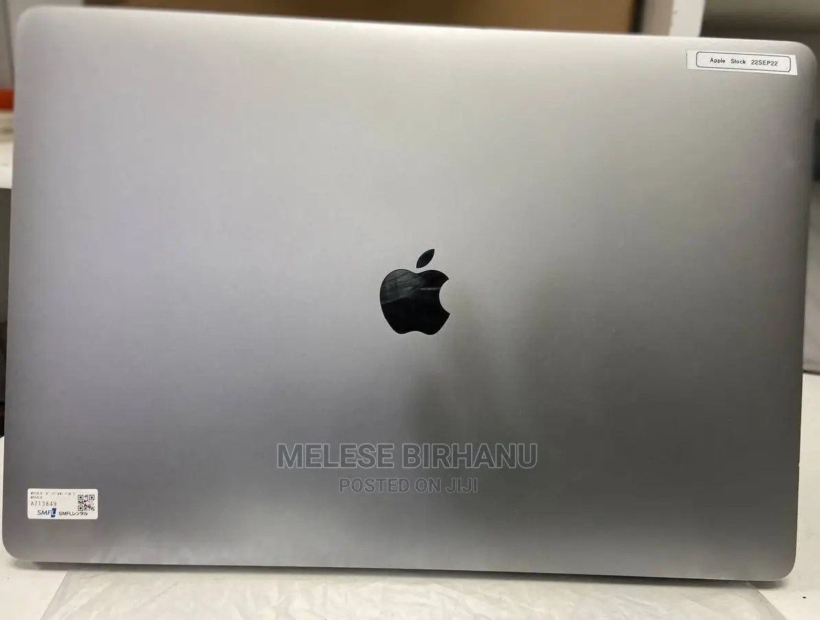New Laptop Apple MacBook Pro 2017 16GB Intel Core I7 SSD 512GB
