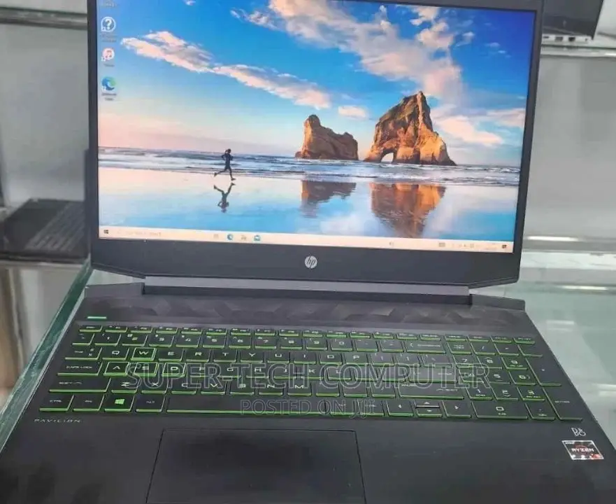 New Laptop HP Pavilion 14 8GB AMD Ryzen 5 SSD 256GB