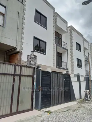 Furnished 6bdrm House in ላፍቶ, Nifas Silk-Lafto for sale