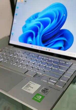 Photo - New Laptop HP Envy 6 8GB Intel Core I7 SSD 512GB