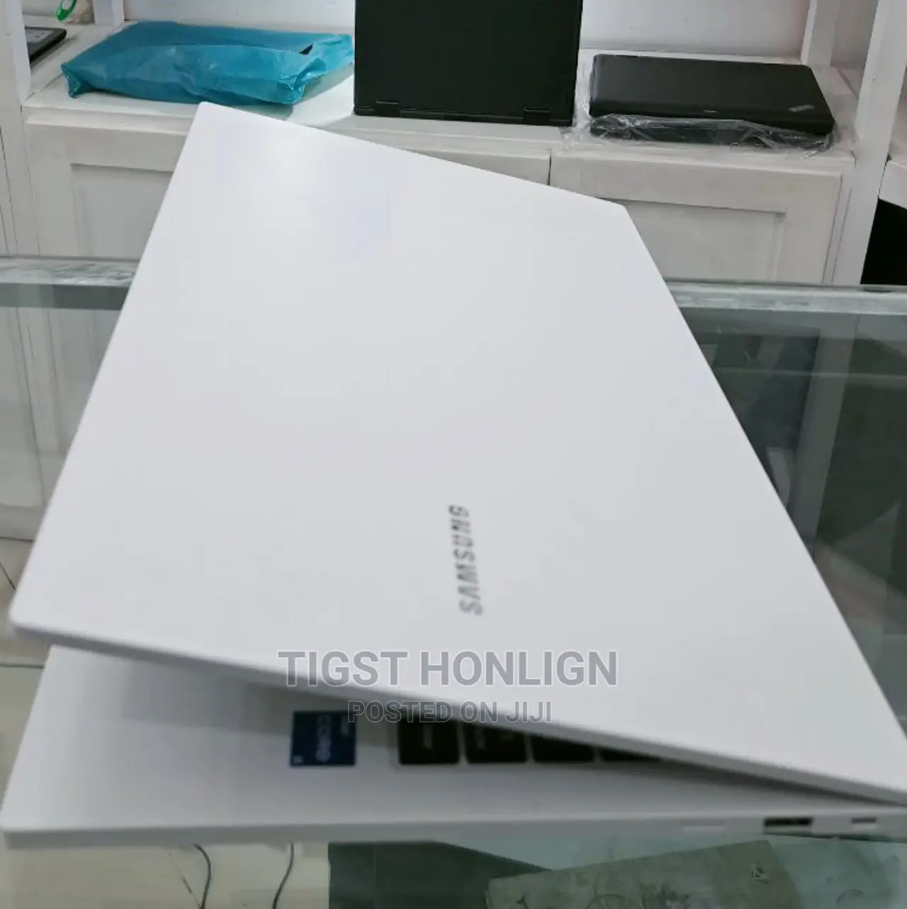 New Laptop Samsung Ativ Smart PC 8GB Intel Core I5 SSD 256GB