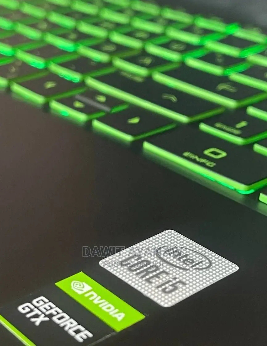 New Laptop 8GB Intel Core I5 SSD 256GB