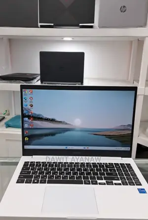 New Laptop 8GB Intel Core I5 SSD 256GB