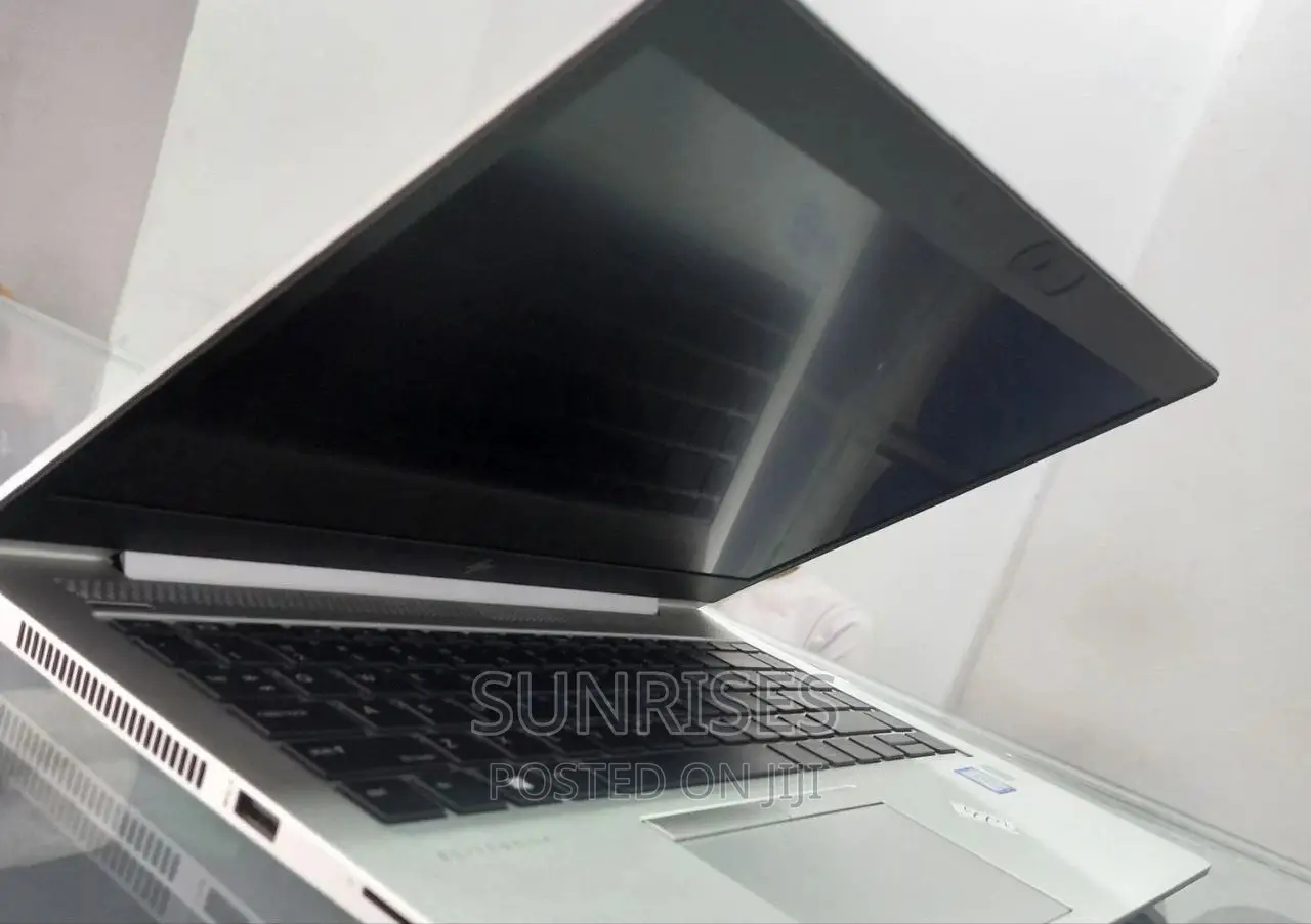 New Laptop HP 250 G5 8GB Intel Core I5 SSD 512GB