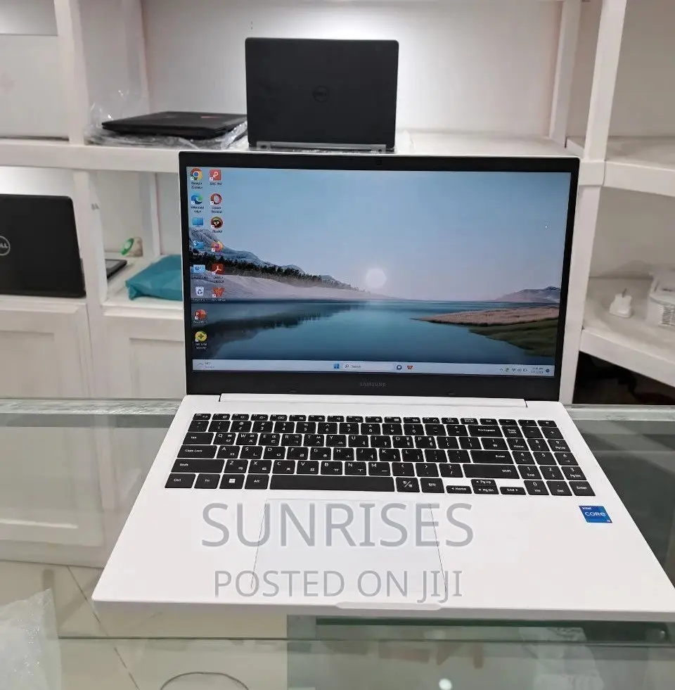 New Laptop Samsung Ativ 8GB AMD Ryzen 5 SSD 256GB