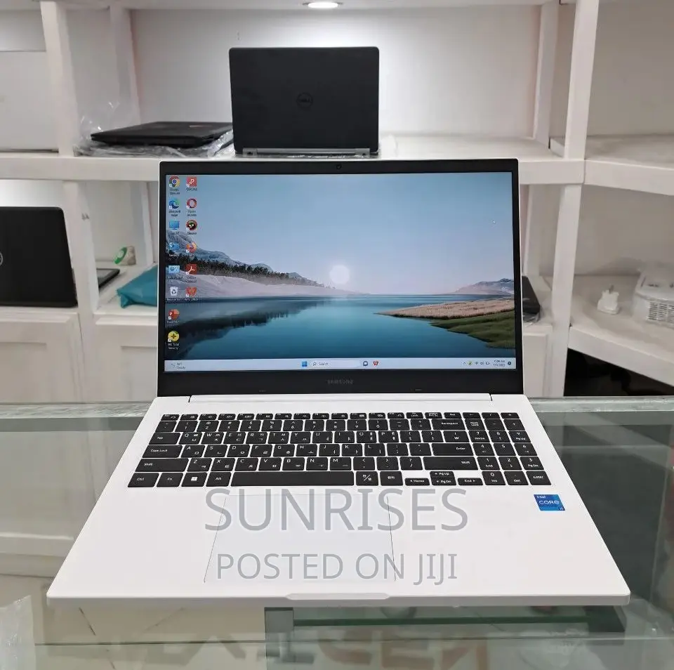 New Laptop Samsung Ativ 8GB AMD Ryzen 5 SSD 256GB