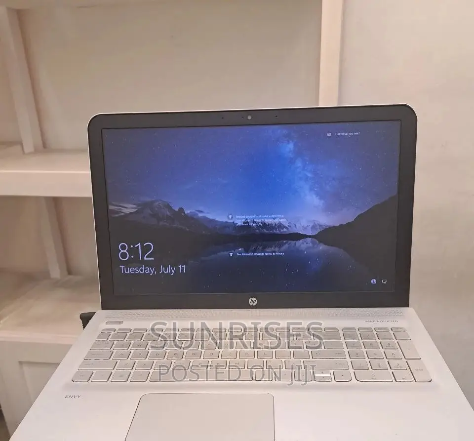 New Laptop HP Envy 15 8GB Intel Core I5 HDD+SSD 1T