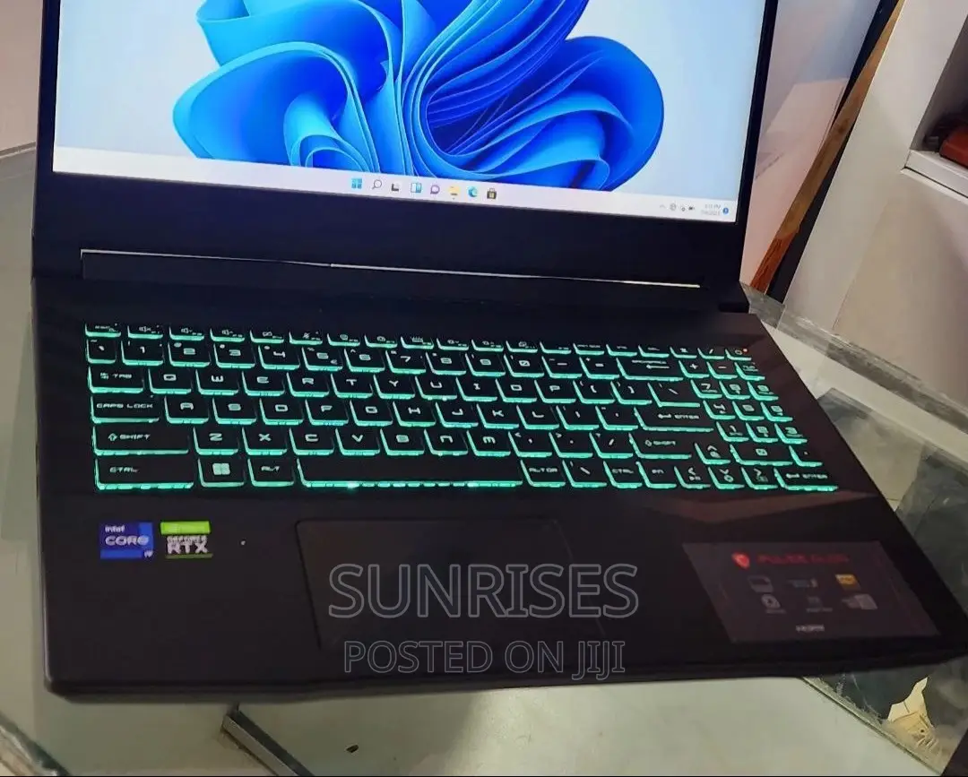 New Laptop MSI Pulse GL66 16GB Intel Core I9 SSD 1T