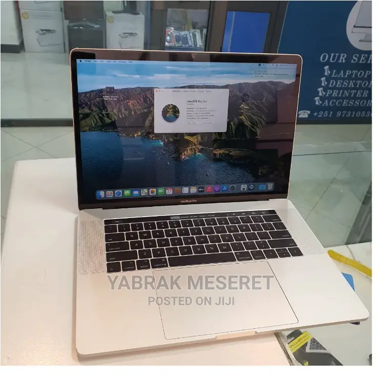New Laptop Apple MacBook Pro 2017 16GB Intel Core I5 SSD 1T