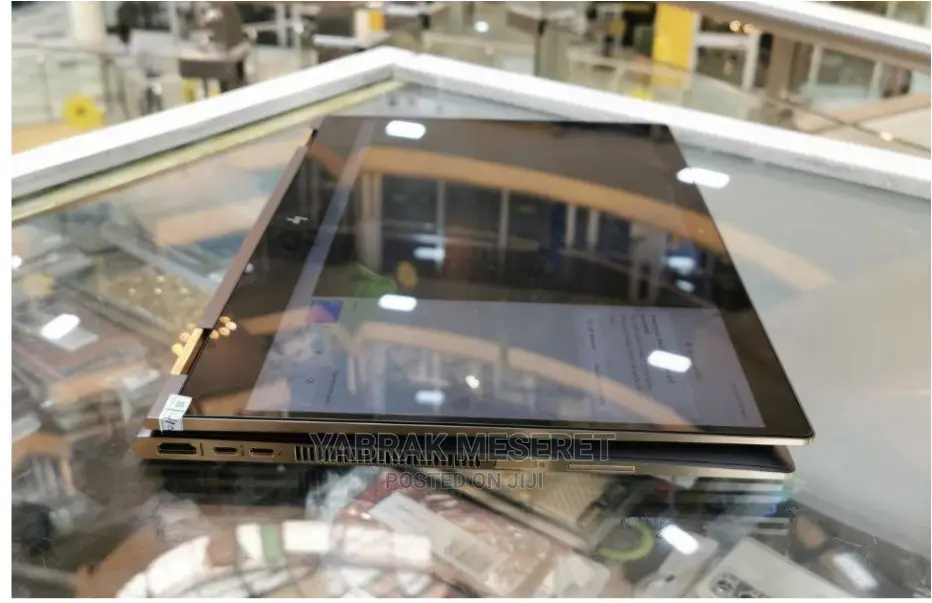 New Laptop HP Spectre X360 16GB Intel Core I7 SSD 512GB