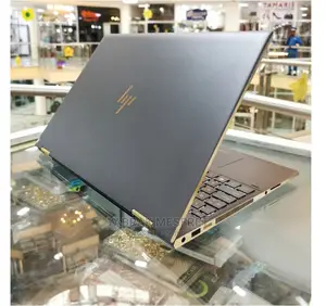 New Laptop HP Spectre X360 16GB Intel Core I7 SSD 512GB