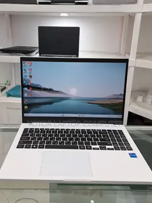 New Laptop Samsung 8GB Intel Core I5 HDD+SSD 256GB