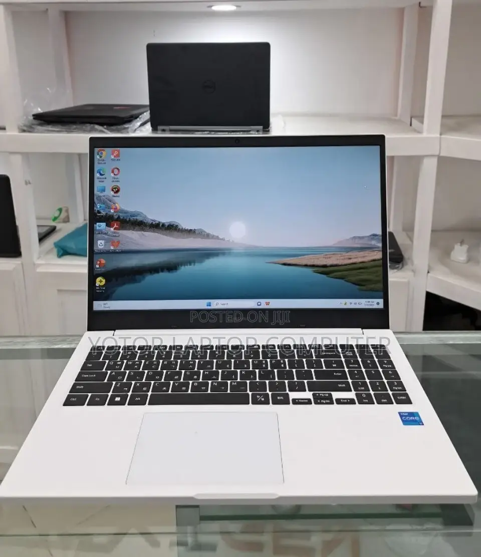 New Laptop Samsung 8GB Intel Core I5 HDD+SSD 256GB