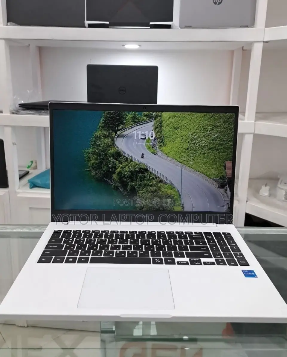 New Laptop Samsung 8GB Intel Core I5 HDD+SSD 256GB