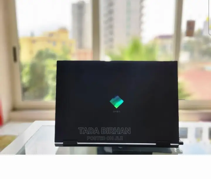 New Laptop HP 14-Dq2031tg 16GB Intel Core I7 SSD 1T