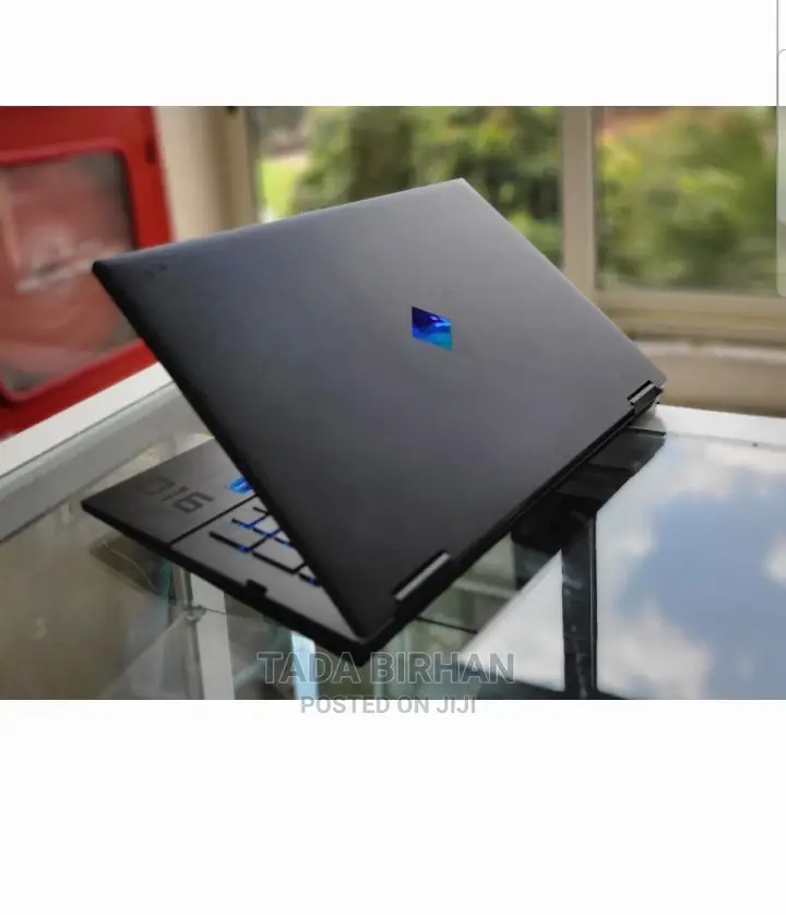 New Laptop HP 14-Dq2031tg 16GB Intel Core I7 SSD 1T