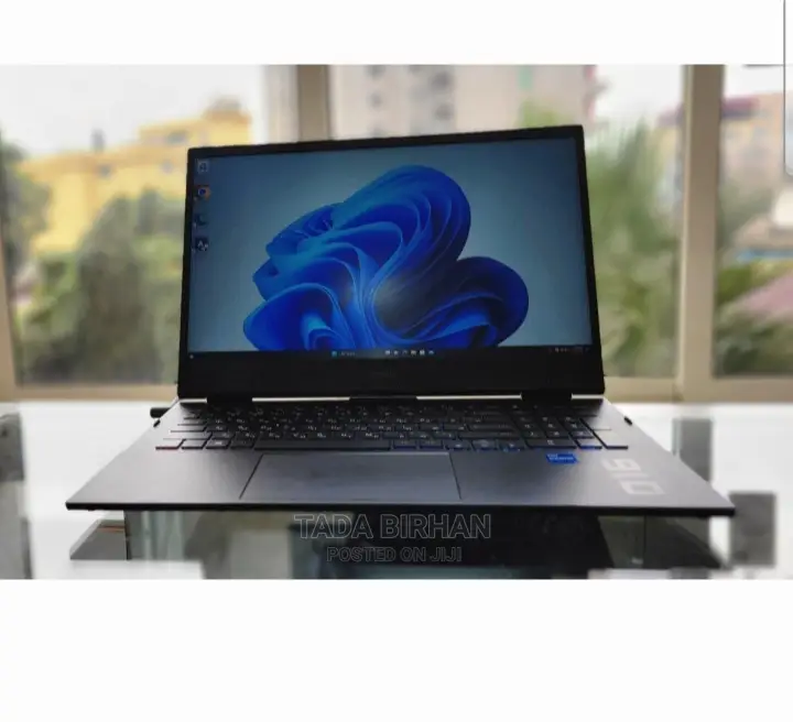 New Laptop HP 14-Dq2031tg 16GB Intel Core I7 SSD 1T