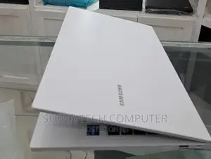 New Laptop Samsung NC10 8GB Intel Core I5 SSD 256GB