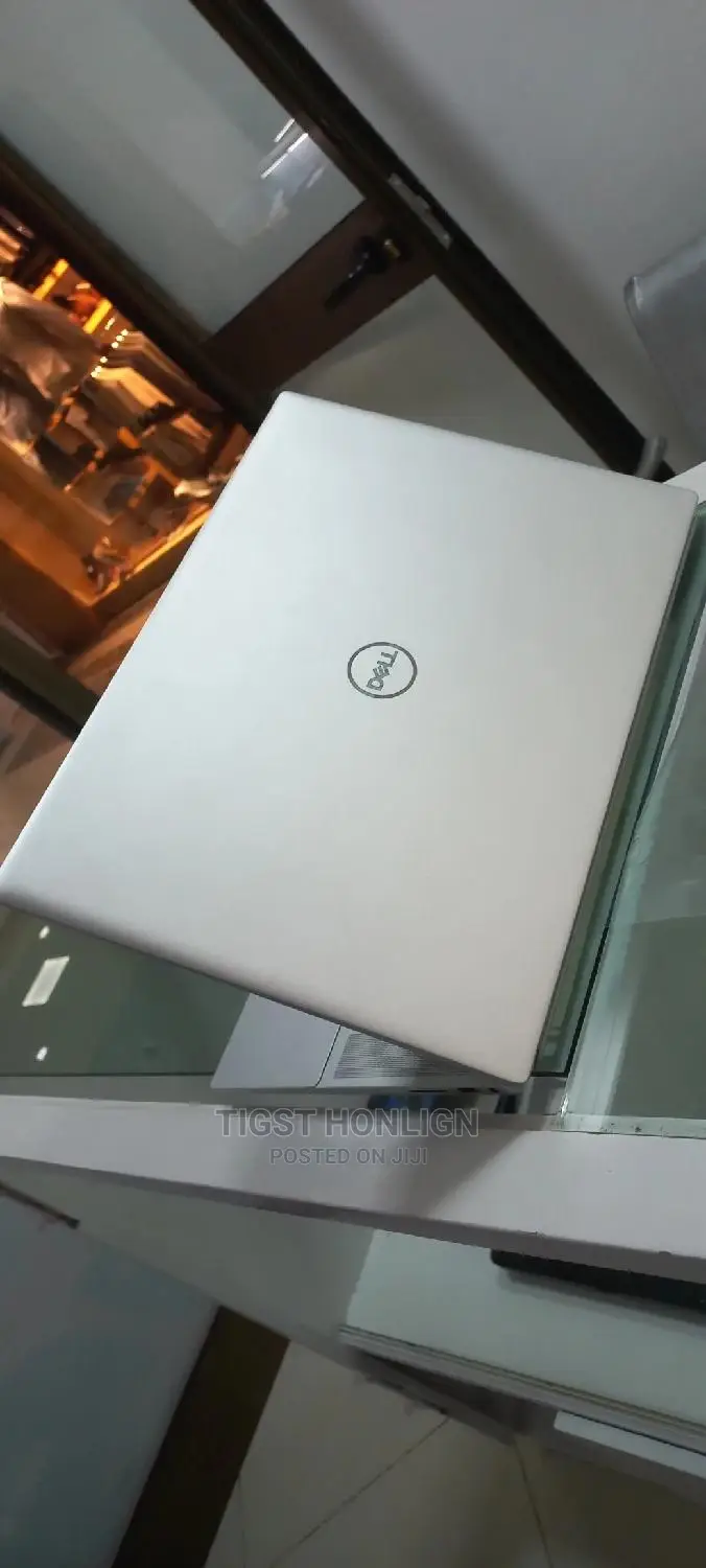 New Laptop Dell Inspiron 15 16GB Intel Core I7 SSD 512GB